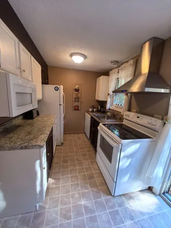 $249,500 | 5 Cynthia Circle, Unit 5, Bangor, ME 04401
