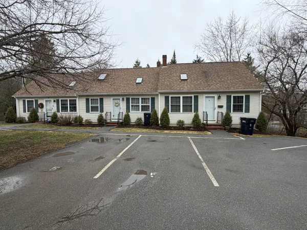 $249,500 | 5 Cynthia Circle, Unit 5, Bangor, ME 04401