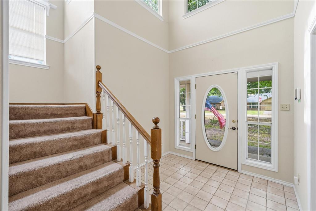 290 Sycamore Street Van, TX 75790 - Photo 4 of 38 a view of entryway with a washer and dryer