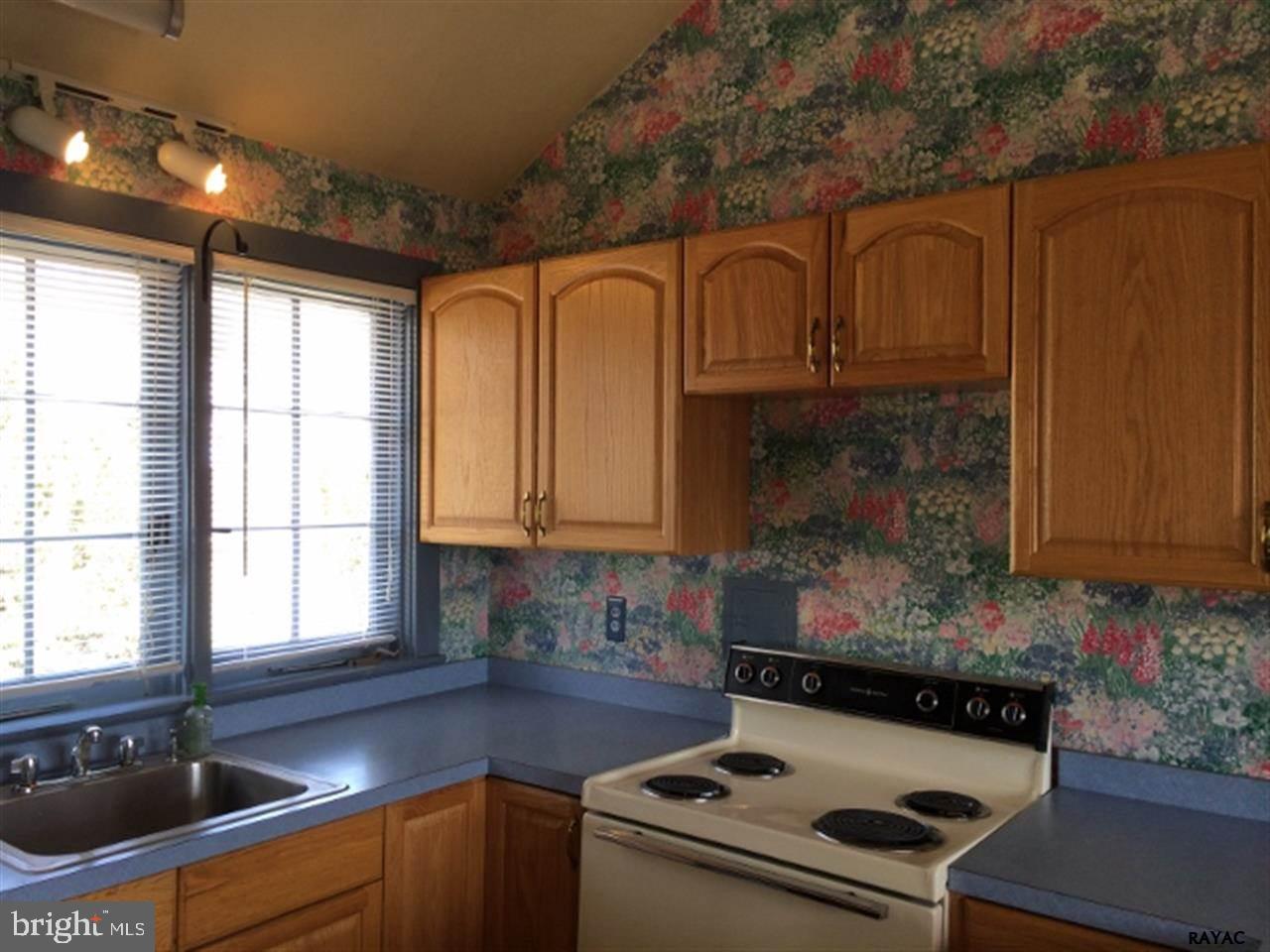 1768 Ridgewood Road York, PA 17406 - Photo 3 of 36 Gallery Image 3