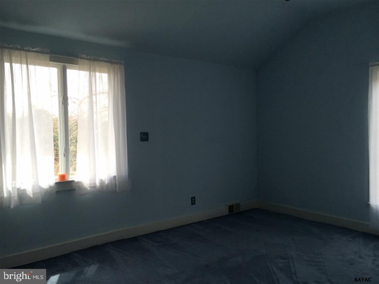 1768 Ridgewood Road York, PA 17406 - Photo 5 of 36 Gallery Image 5