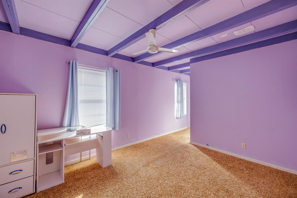 5 Angels Breath Road Abilene, TX 79601 - Photo 29 of 40 a view of livingroom with hardwood