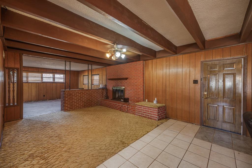5 Angels Breath Road Abilene, TX 79601 - Photo 4 of 40 a view of a livingroom with furniture