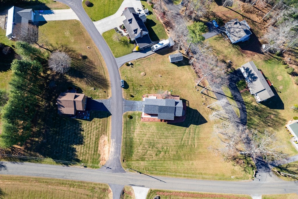 179 Commonwealth Road Galax, VA 24333 - Photo 42 of 50 Gallery Image 42
