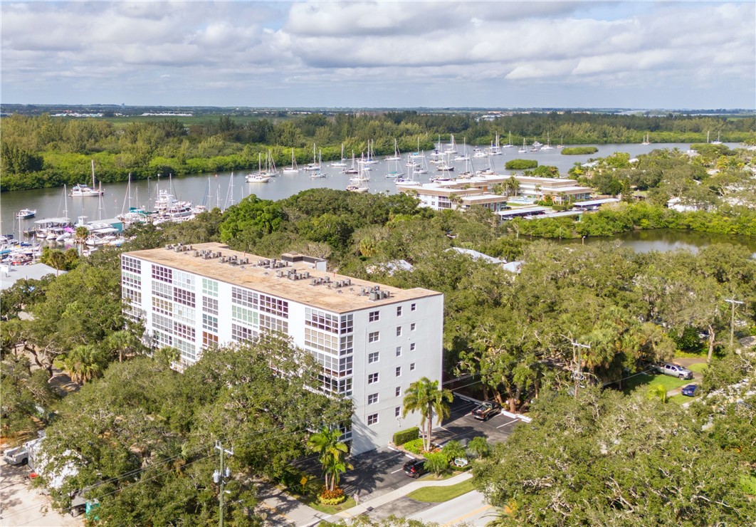 275 Date Palm Road, Unit 403 Vero Beach, FL 32963 - Photo 1 of 35