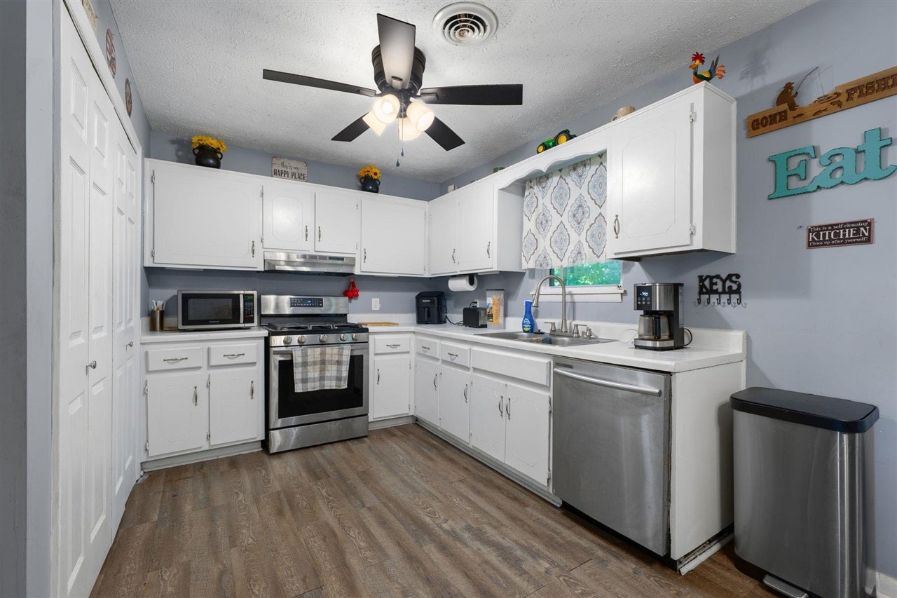 304 Pitcher Road North Morgantown, KY 42261 - Photo 7 of 28 Gallery Image 7
