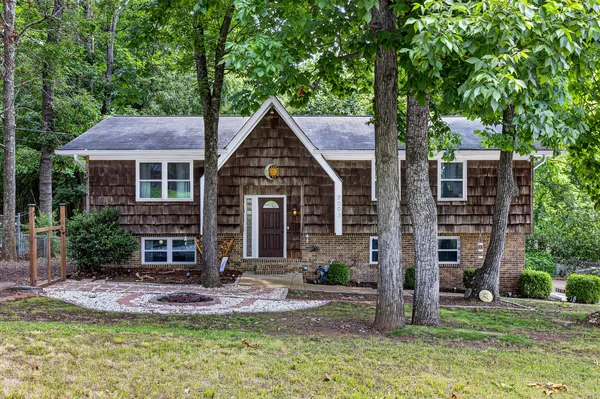 $318,500 | 7003 Glacier Lane, Harrison, TN 37341