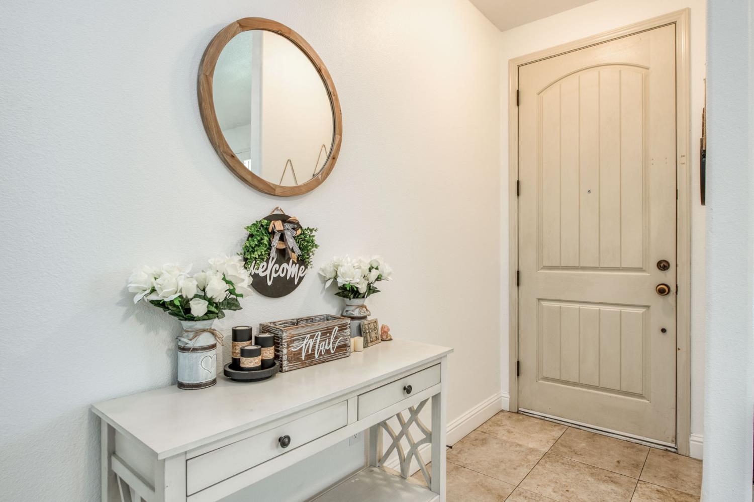 297 West Lilac Avenue Reedley, CA 93654 - Photo 8 of 63