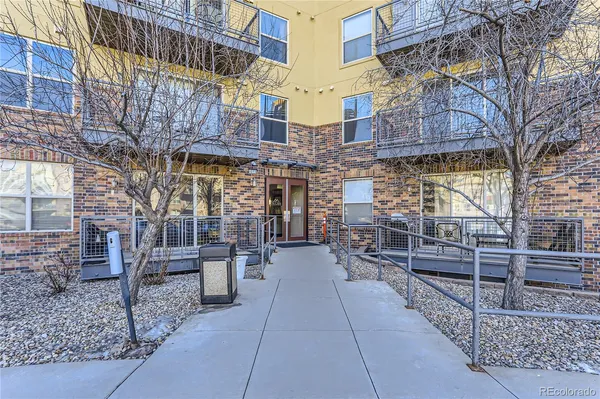 $2,095 | 9019 East Panorama Circle, Unit D309, Englewood, CO 80112
