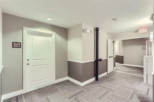 $2,095 | 9019 East Panorama Circle, Unit D309, Englewood, CO 80112