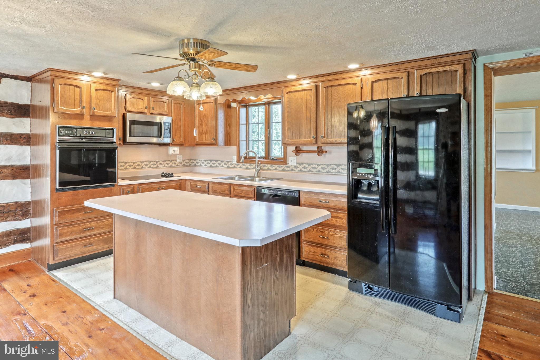 5151 Pine Hill Road Dover, PA 17315 - Photo 5 of 61