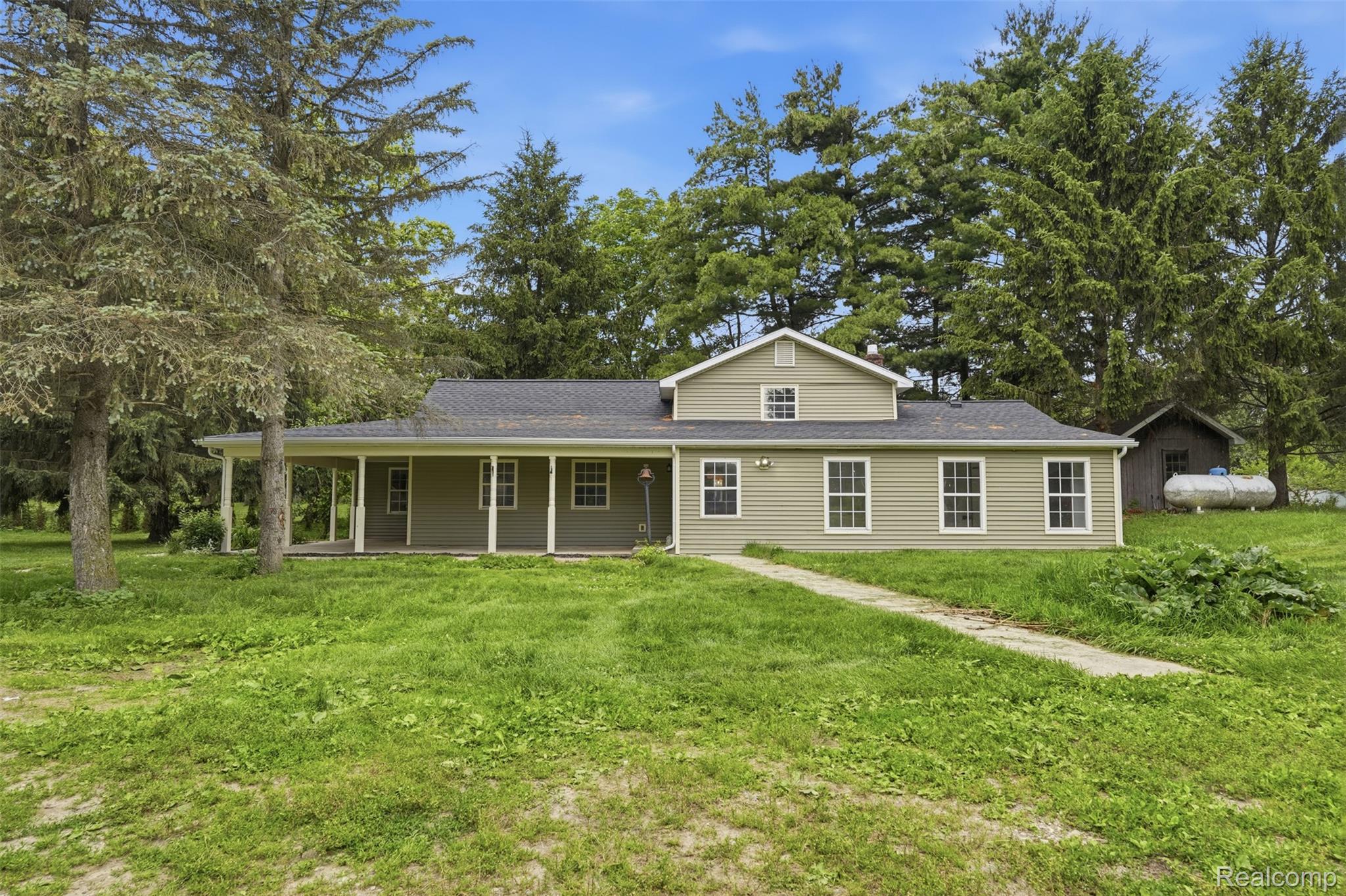 8573 West Lovejoy Road Byron, MI 48418 - Photo 1 of 41 8573 W Lovejoy Rd