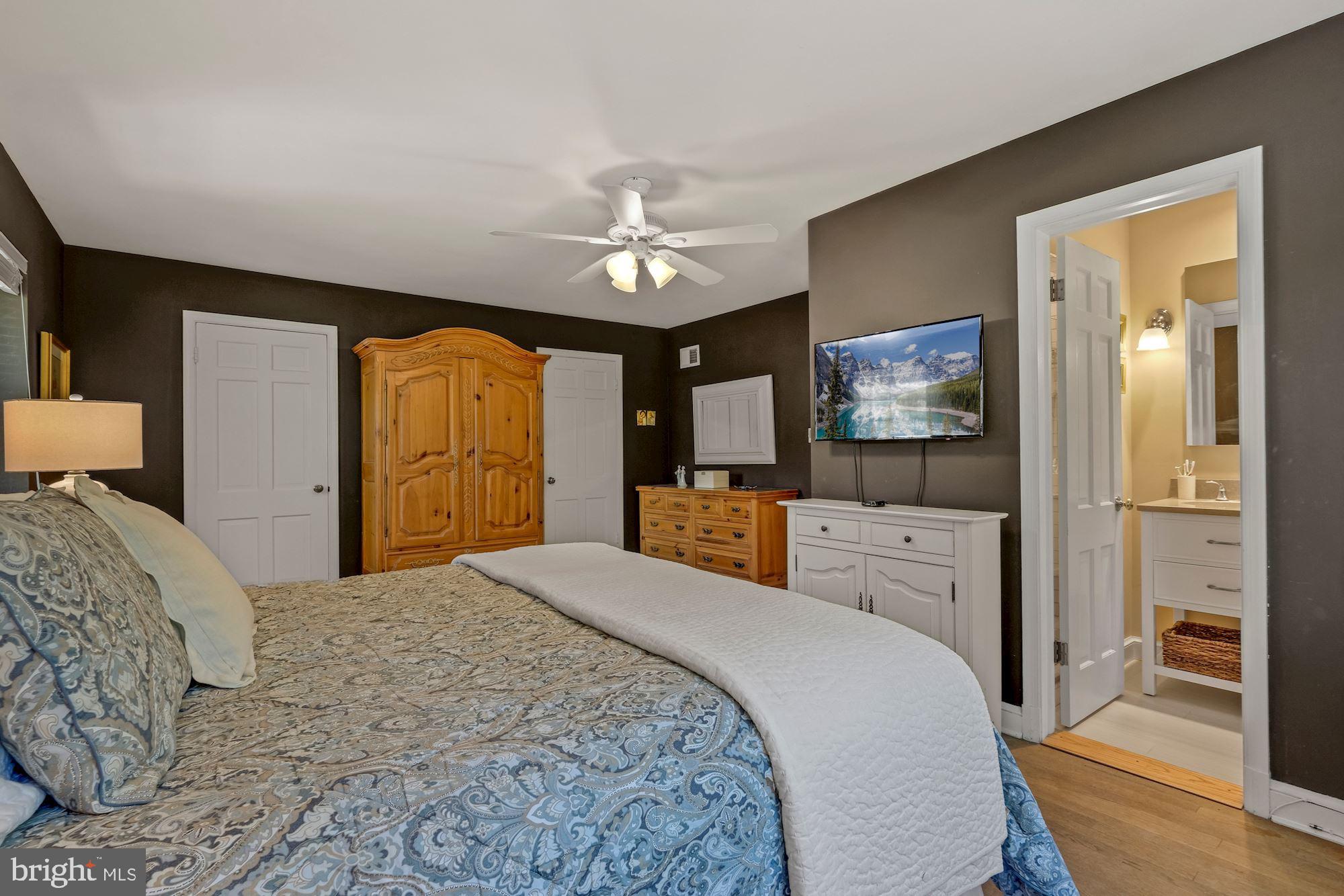 2358 King Place Northwest Washington, DC 20007 - Photo 22 of 55