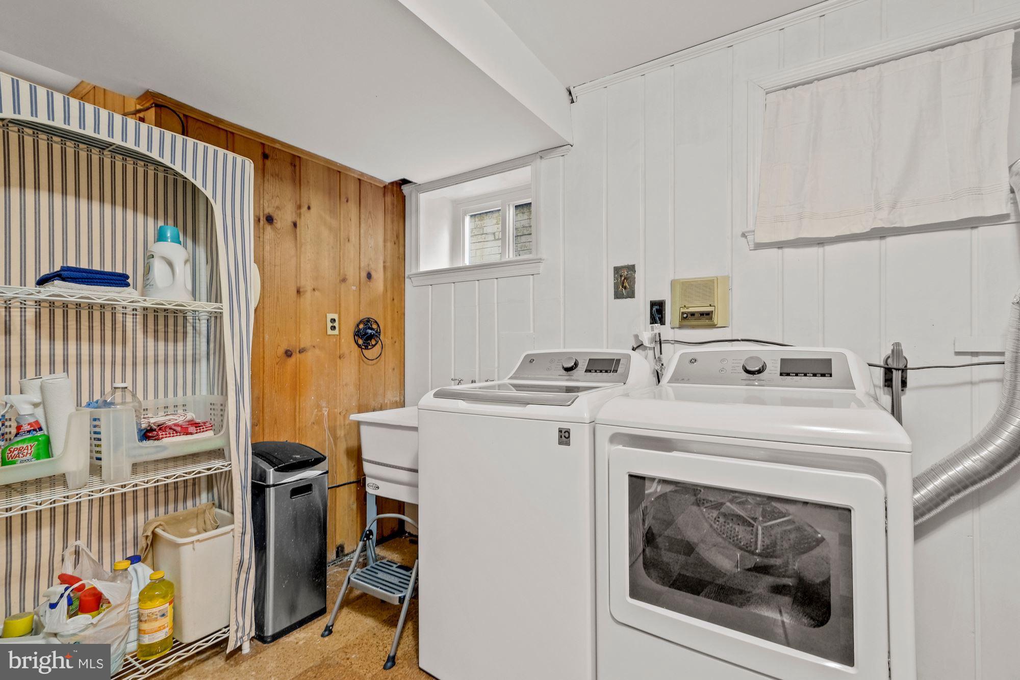 2358 King Place Northwest Washington, DC 20007 - Photo 36 of 55 Washer & Dryer
