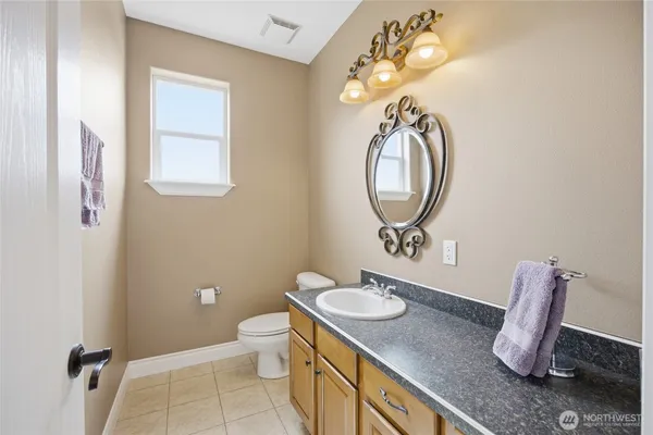 $620,000 | 228 Pelican Drive Southeast, Moses Lake, WA 98837