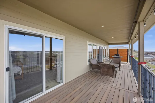 $620,000 | 228 Pelican Drive Southeast, Moses Lake, WA 98837