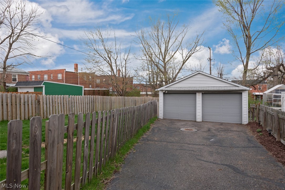3915 Orchard Road Cleveland Heights, OH 44121 - Photo 24 of 26
