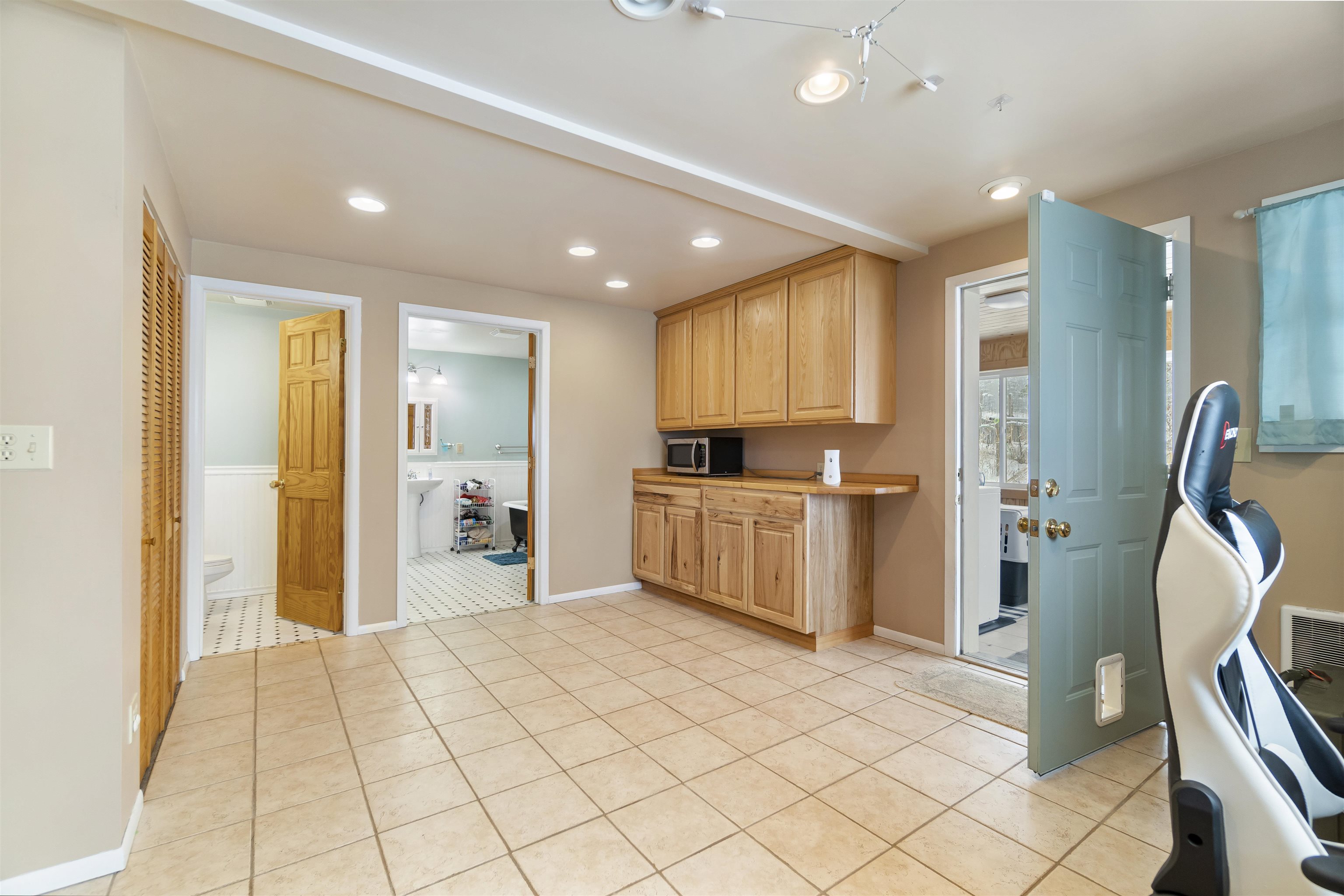 2491 Addy-Gifford Road Addy, WA 99101 - Photo 19 of 50