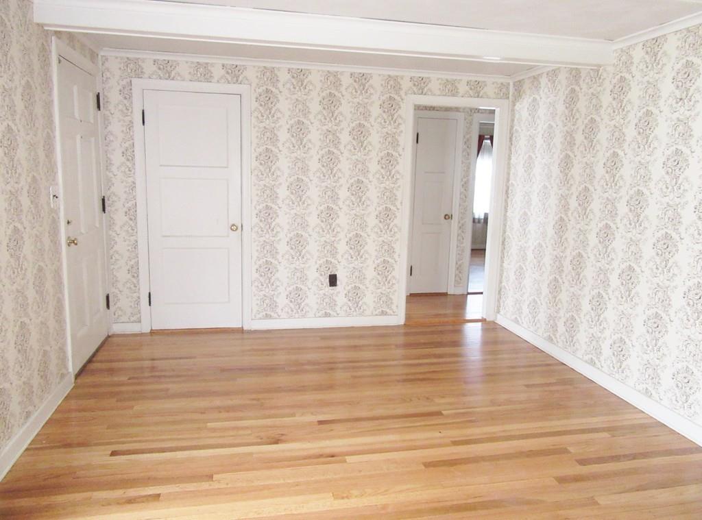 1006 Carew Street Springfield, MA 01104 - Photo 3 of 18 Gallery Image 3