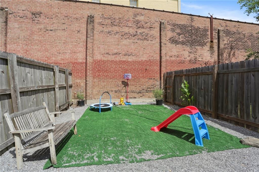 2329 Rousseau Street New Orleans, LA 70130 - Photo 13 of 27