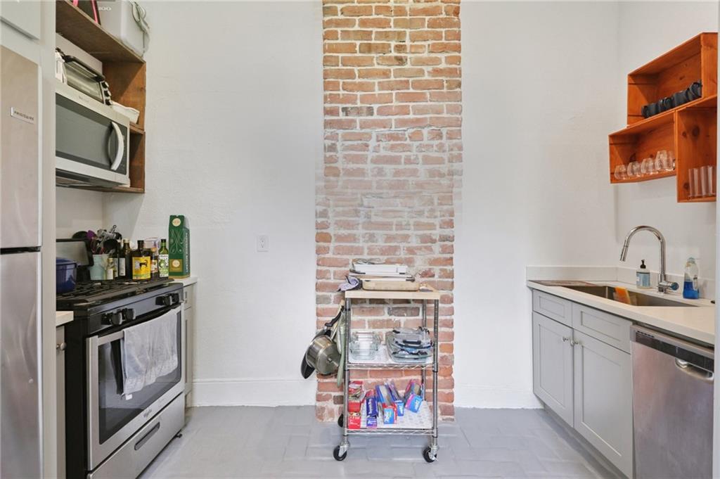 2329 Rousseau Street New Orleans, LA 70130 - Photo 23 of 27