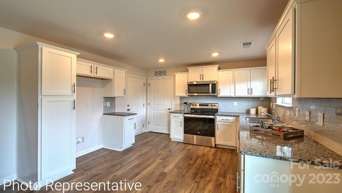 3 Virginia Cmns Drive Arden, NC 28704 - Photo 11 of 29