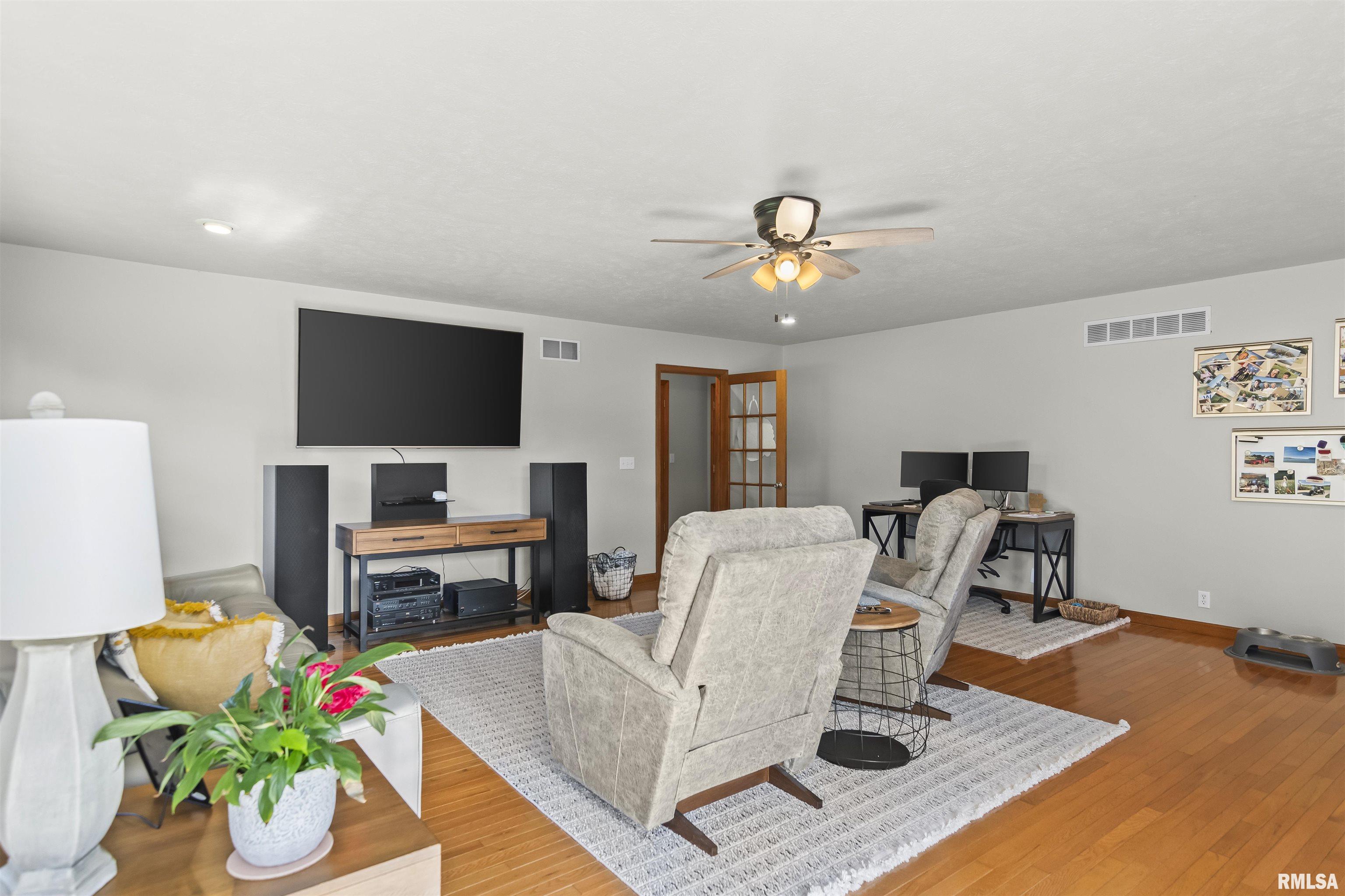 6105 Farrier Place Springfield, IL 62712 - Photo 15 of 38