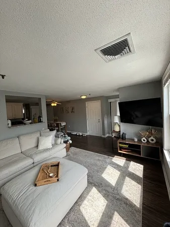$3,900 | 128 Tudor Street, Unit C, Boston, MA 02127