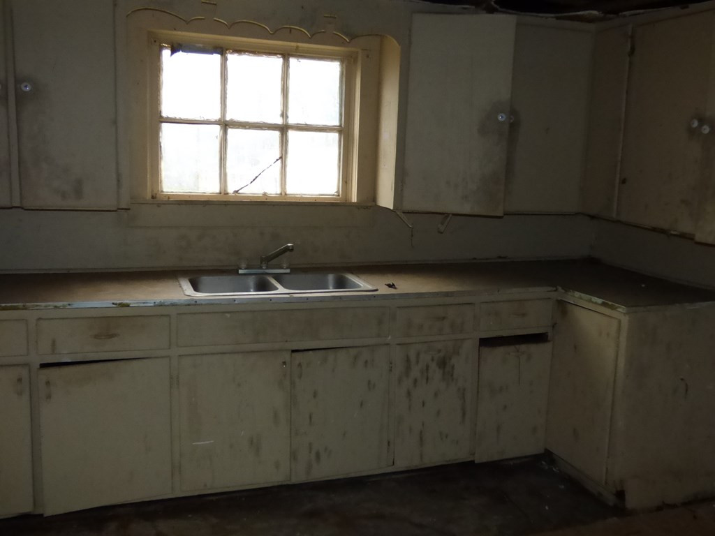 203 Peters Street Summit, MS 39666 - Photo 6 of 10 Photo 6
