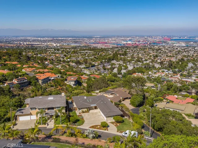 $3,250,000 | 43 Avenida Corona, Rancho Palos Verdes, CA 90275