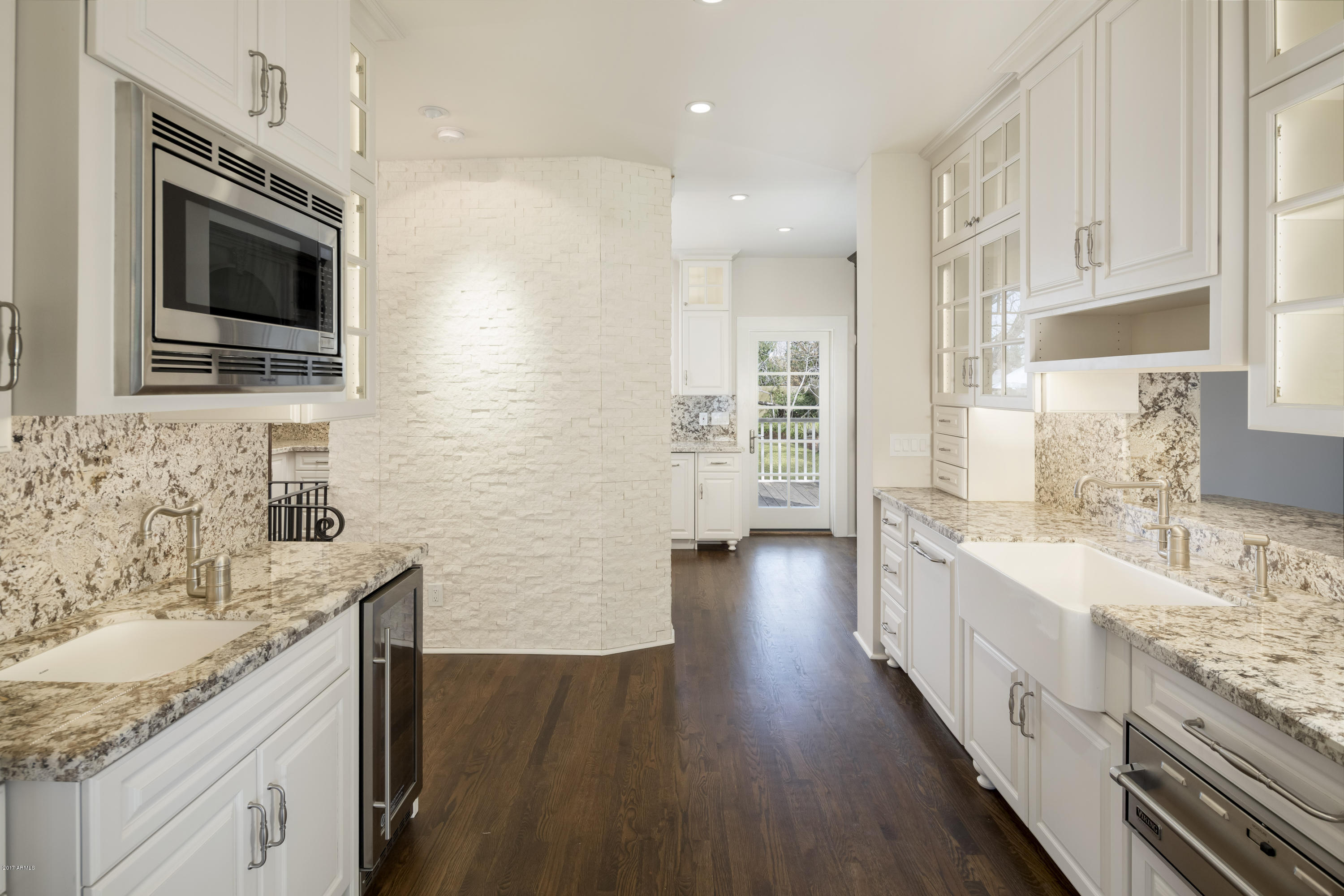 390 East Monte Vista Road Phoenix, AZ 85004 - Photo 29 of 85 Prep kitchen