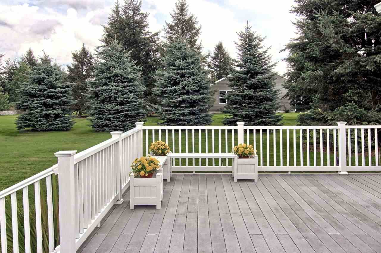 574 Strohm Road Traverse City, MI 49696 - Photo 31 of 34 1824116-30.JPG