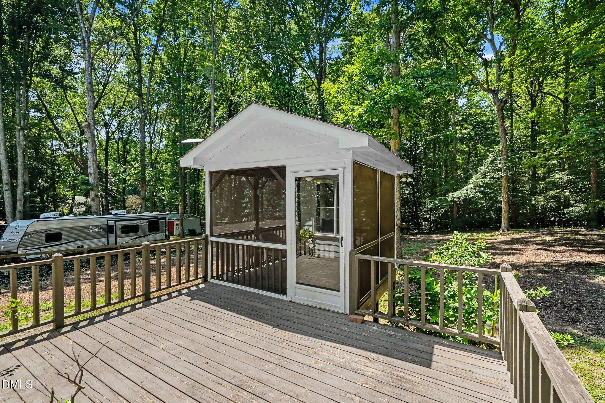 6016 Hampton Ridge Road Raleigh, NC 27603 - Photo 25 of 32 025_file_4890