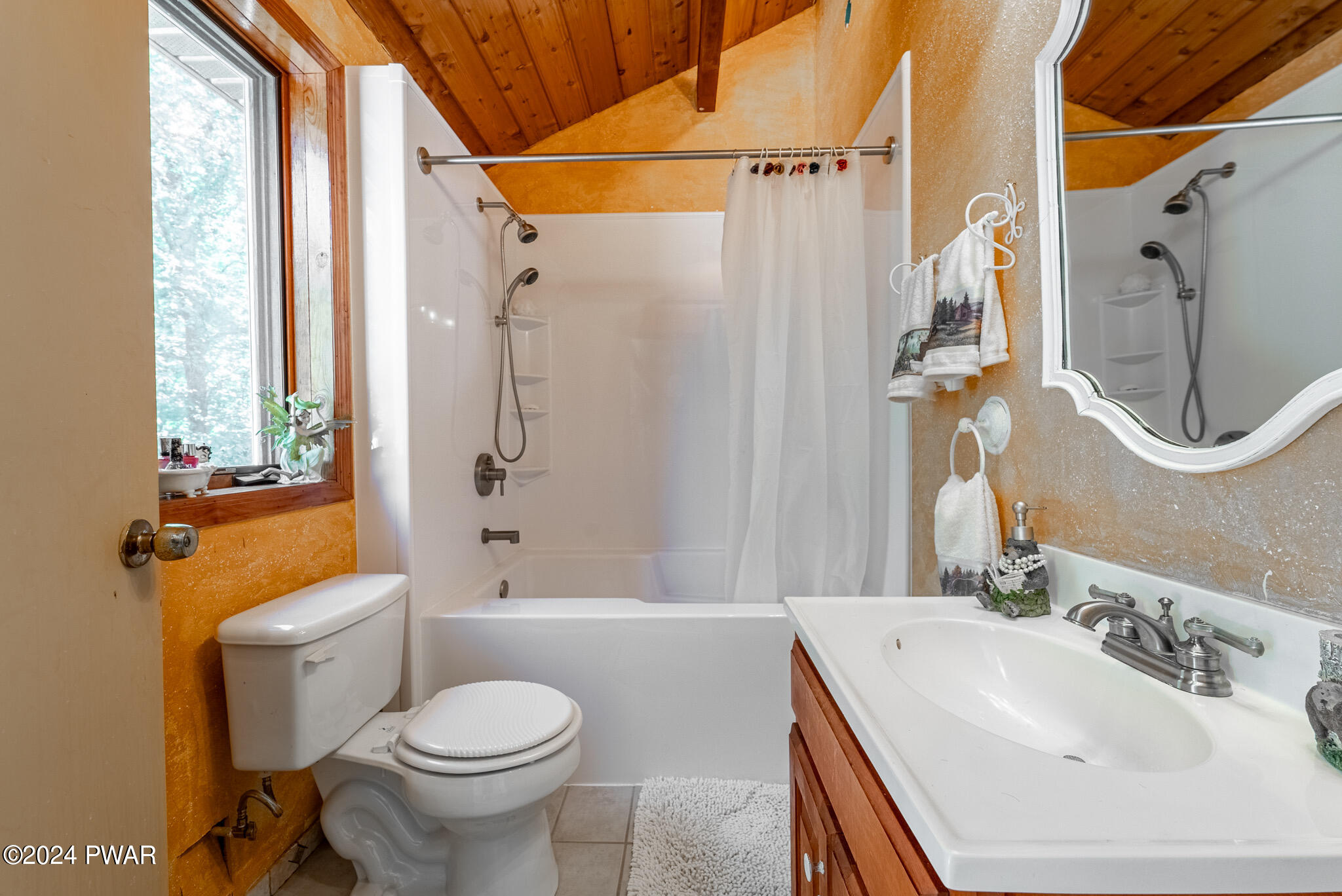 167 Oneida Road Shohola, PA 18458 - Photo 22 of 28