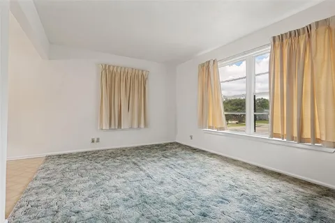 $248,950 | 422 West Daugherty Drive, Garland, TX 75041