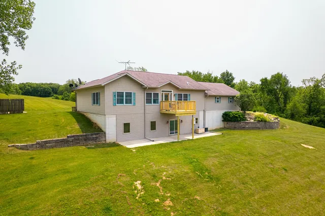 $449,900 | 9304 Ellis Road, Fenton, IL 61251