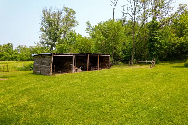 $449,900 | 9304 Ellis Road, Fenton, IL 61251