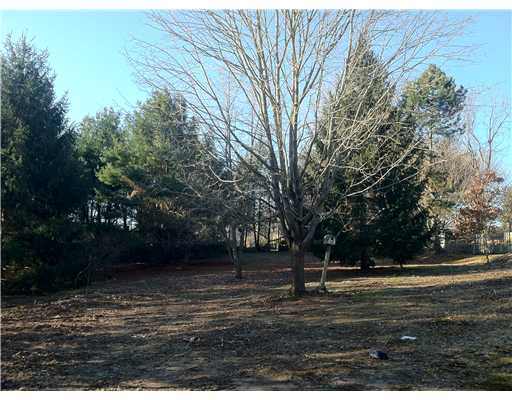 6 Swan Road Smithfield, RI 02917 - Photo 3 of 12 View.