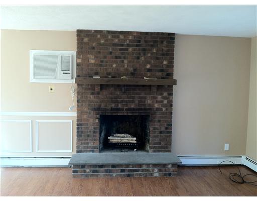6 Swan Road Smithfield, RI 02917 - Photo 9 of 12 Living Room.