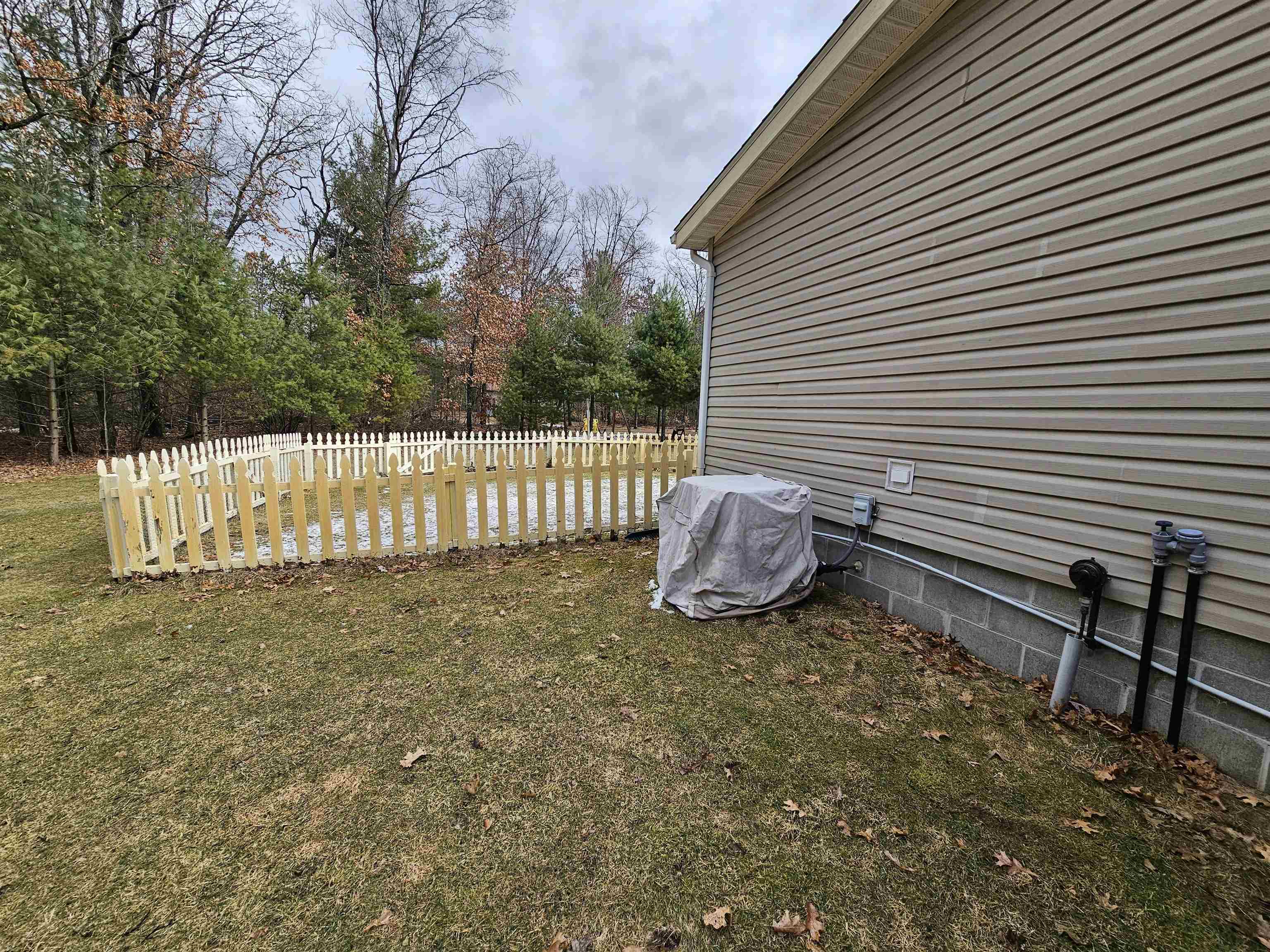 2436 Silver Lake Road Prescott, MI 48756 - Photo 8 of 48 1932009-9483e693-347c-496e-b3b6-f178edd541ce.JPG