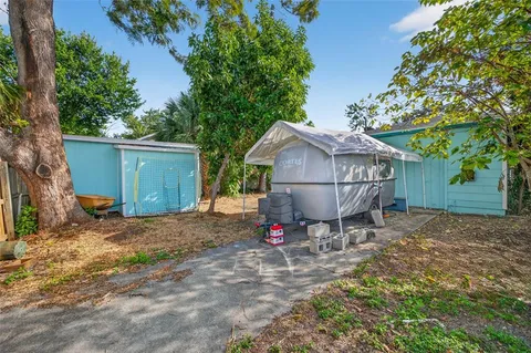 a view of backyard of house