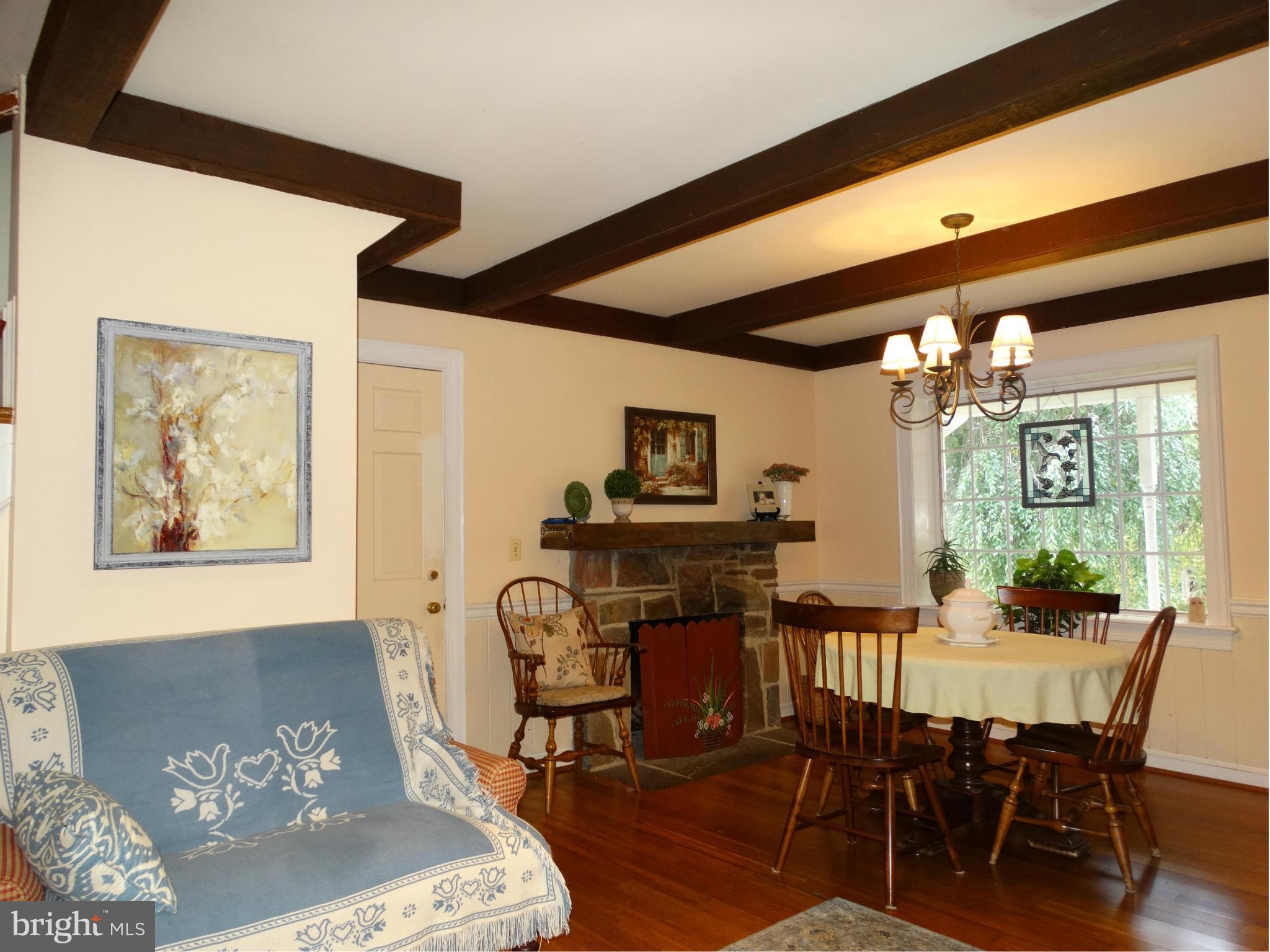 4831 Sundown Road Laytonsville, MD 20882 - Photo 18 of 30 Breakfast Area off Kitchen