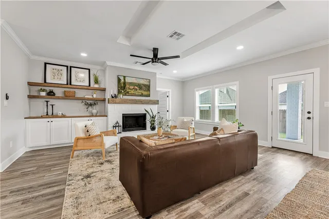 $433,500 | 2905 GOLDBERG Drive, Bryan, TX 77808