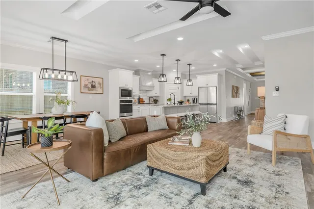 $433,500 | 2905 GOLDBERG Drive, Bryan, TX 77808