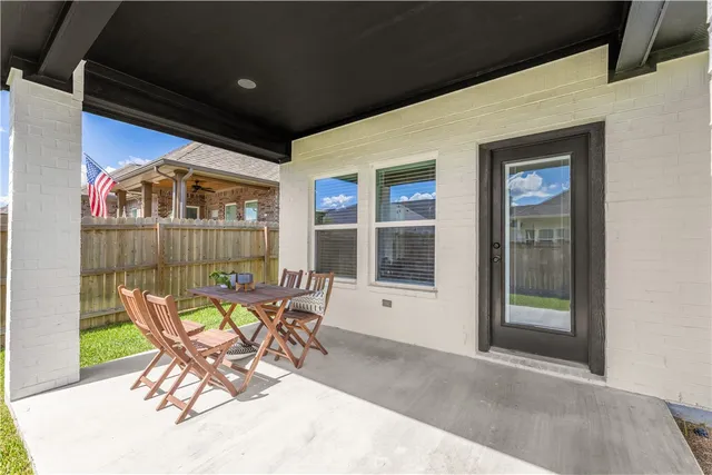 $433,500 | 2905 GOLDBERG Drive, Bryan, TX 77808