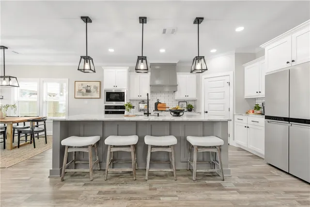 $433,500 | 2905 GOLDBERG Drive, Bryan, TX 77808