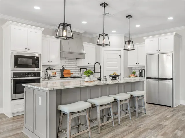 $433,500 | 2905 GOLDBERG Drive, Bryan, TX 77808