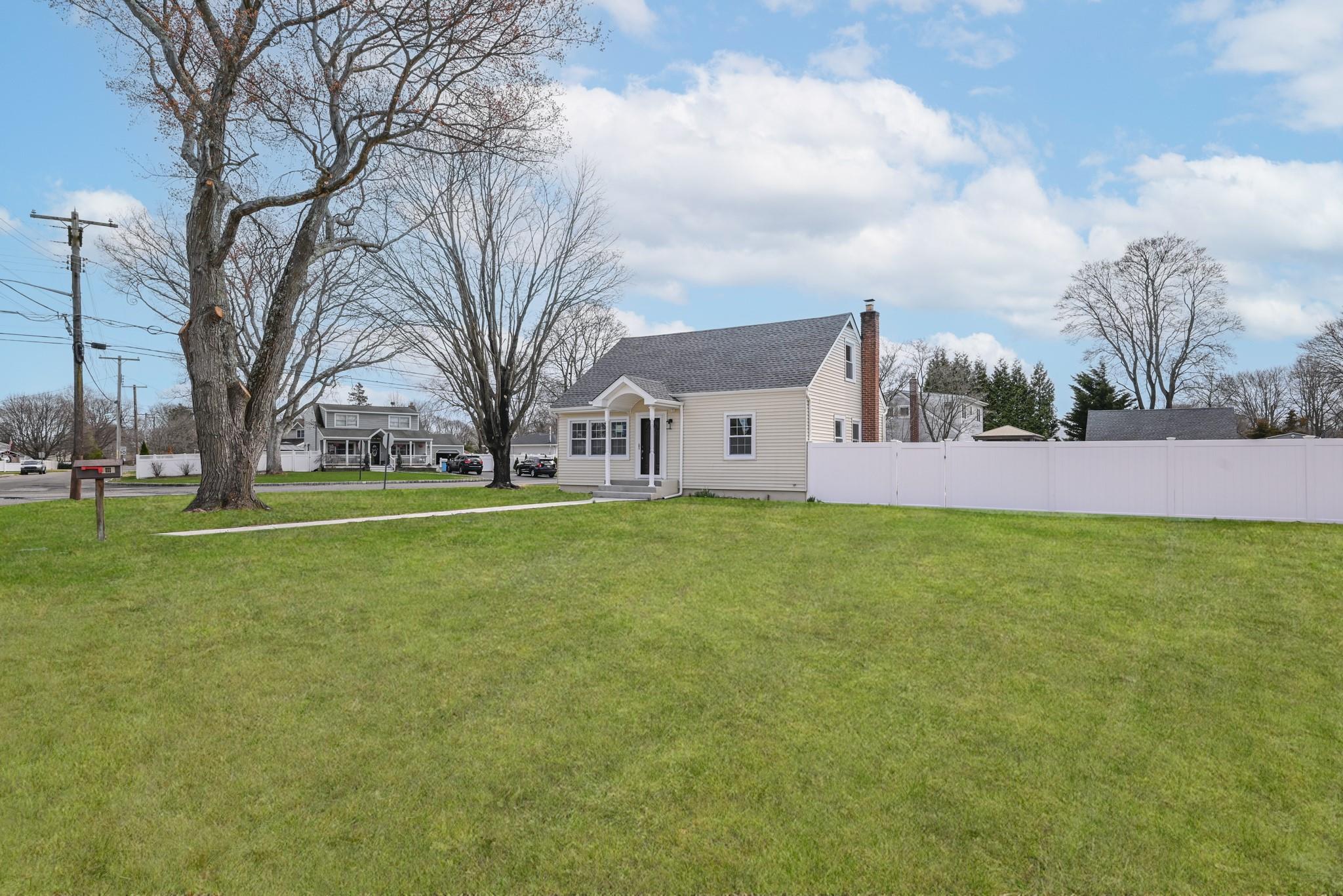 406 Howells Road Bay Shore, NY 11706 - Photo 1 of 1