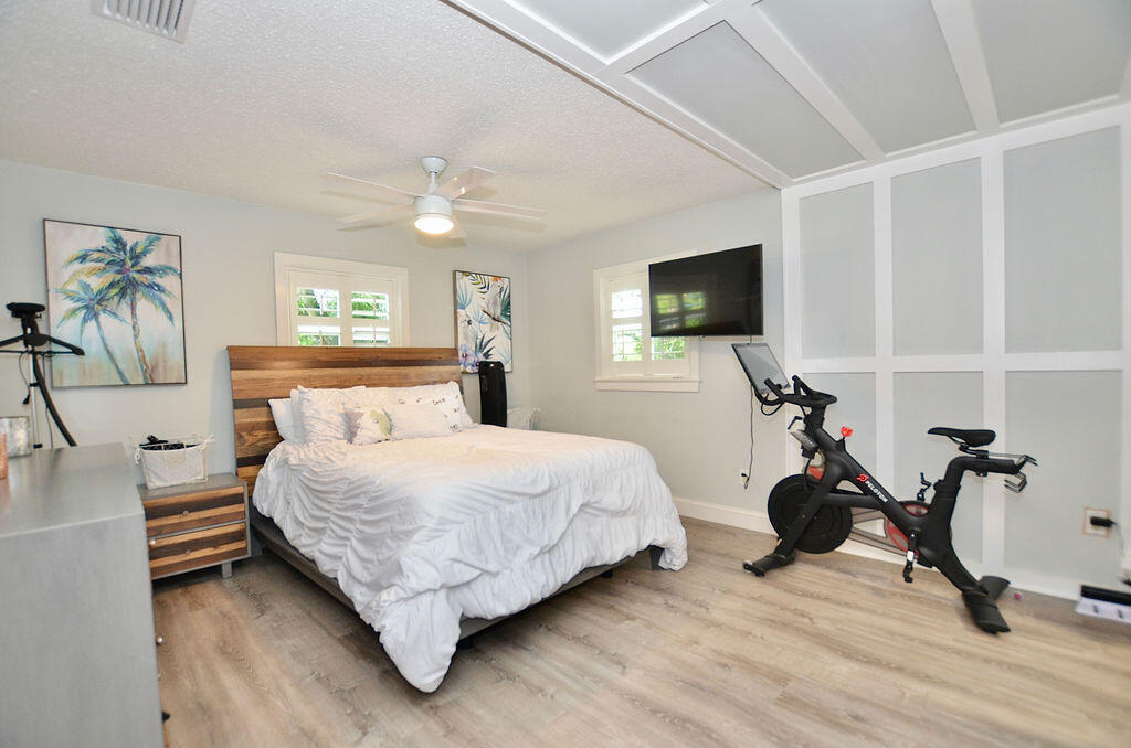 1406 Southwest Palm City Road Stuart, FL 34994 - Photo 19 of 37 DSC_9928
