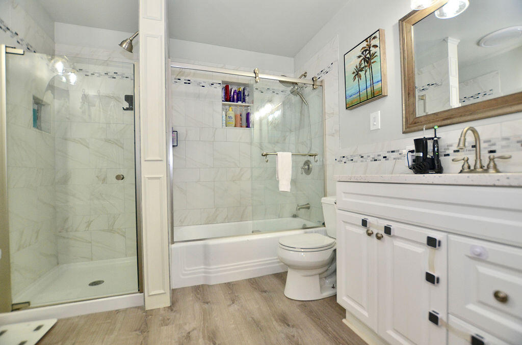 1406 Southwest Palm City Road Stuart, FL 34994 - Photo 25 of 37 DSC_9949